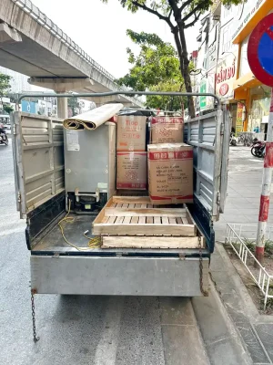 Xe ba gác chở tủ lạnh